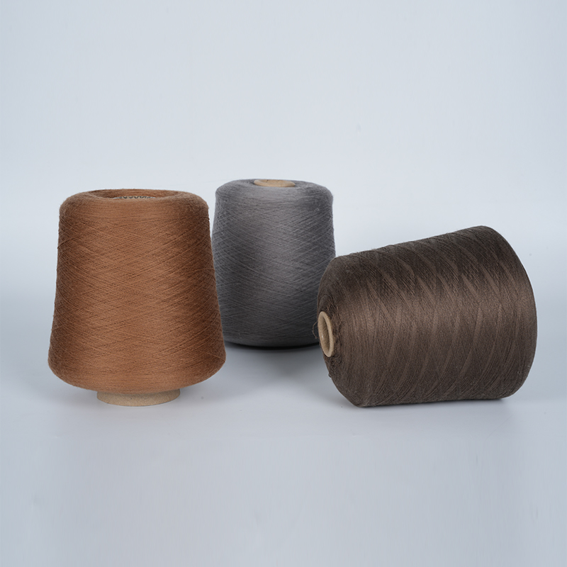 60 Nm/3 20 % Wolle, 30 % Tencel, 50 % Acryl-Mischgarn