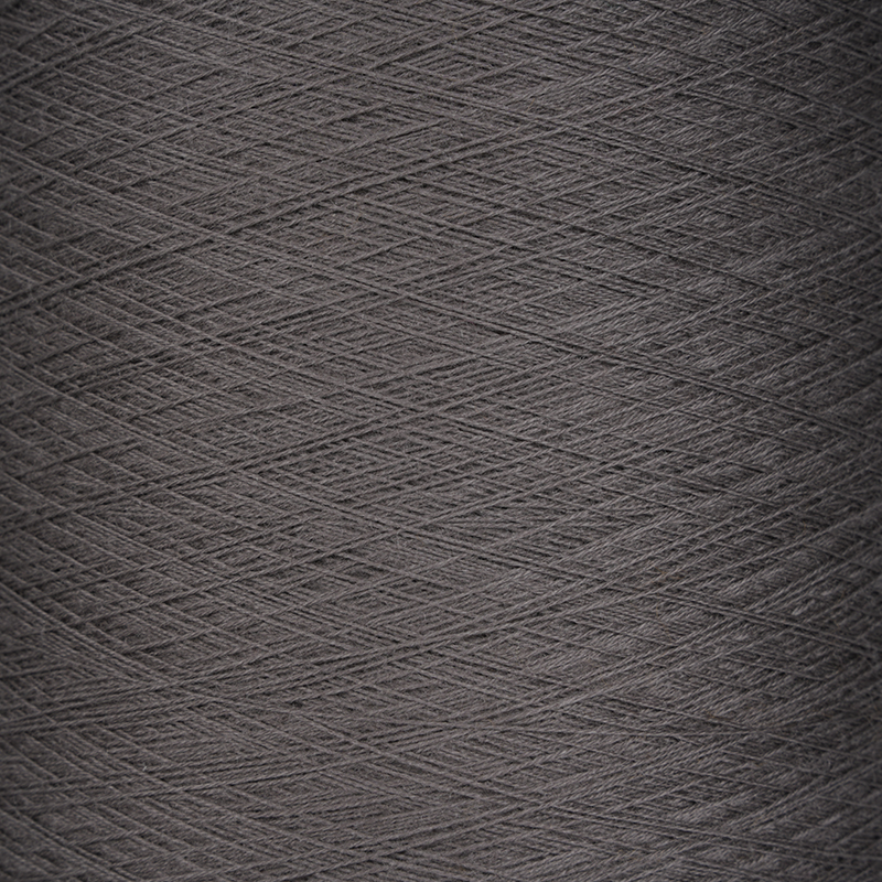 70 Nm/2 Mischgarn aus 60 % Wolle und 40 % Seide