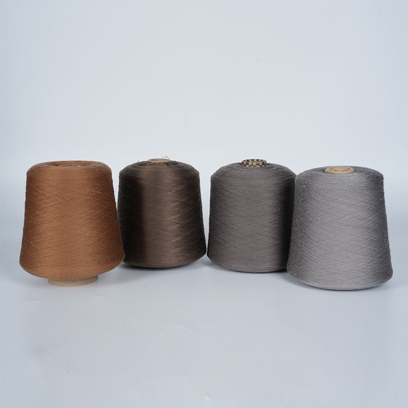 28 Nm/3 Woll-Acryl-Mischgarn